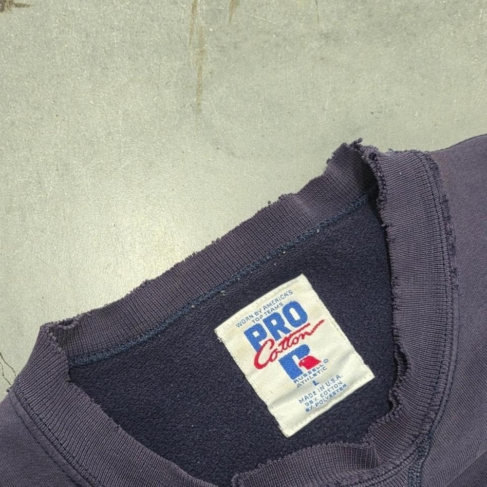 RARE Vintage Distressed faded Russell Athletic Purple navy crewneck sweatshirt - Picture 4 of 6